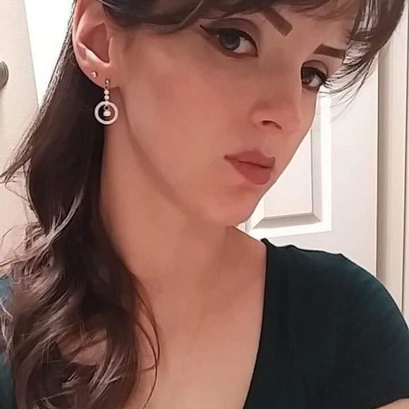 Meet your Posher, Anne - Picture 1 of 1